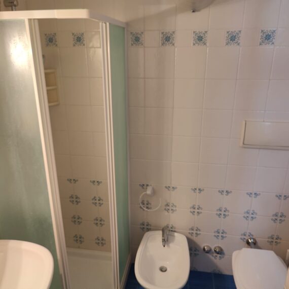 ElaiaBedroomRestroom_1