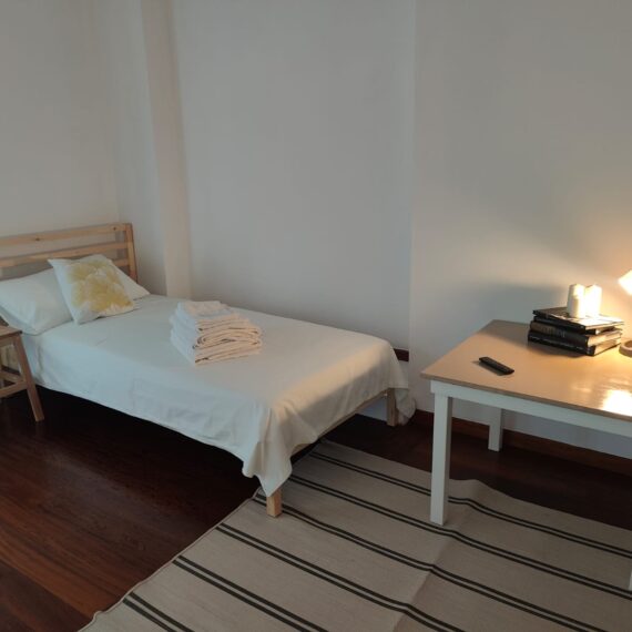 ElaiaBedroom_1