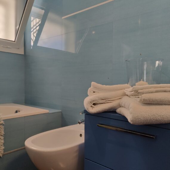TarasMasterBathroom_0